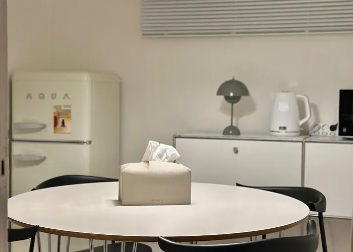 Stay101 Guest house